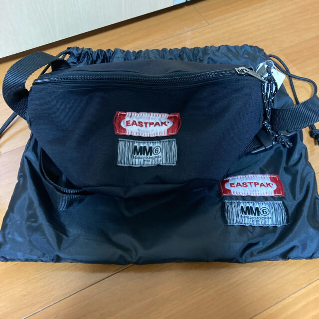 mm6 eastpak ウエストバッグ 黒 新品未使用 バムバッグ