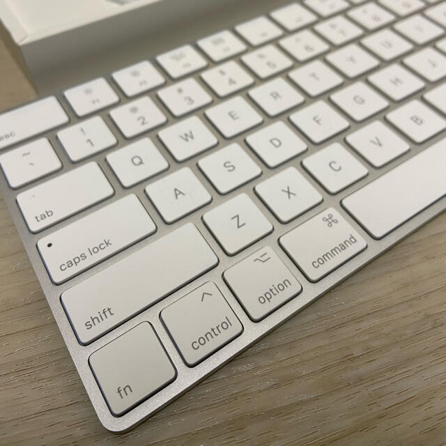 Apple(アップル)のAPPLE MAGIC TRACKPAD 2及びMagic Keyboard スマホ/家電/カメラのPC/タブレット(PC周辺機器)の商品写真