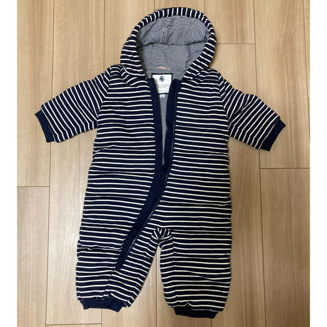 PETIT BATEAU(プチバトー)のプチバトー☆*°マリニエールボーダー柄ジャンプスーツ キッズ/ベビー/マタニティのベビー服(~85cm)(ジャケット/コート)の商品写真