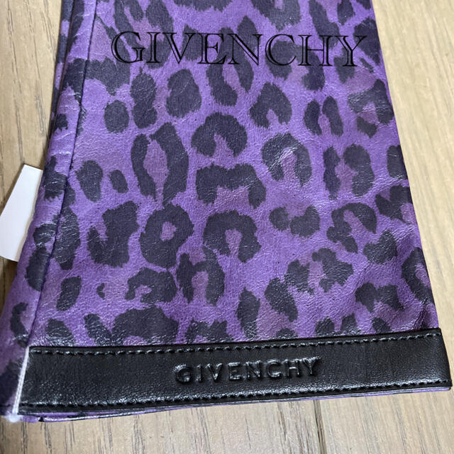 GIVENCHY(ジバンシィ)のGIVENCHY 羊革　手袋　新品‼︎ レディースのファッション小物(手袋)の商品写真