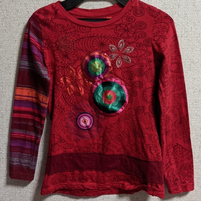 DESIGUAL(デシグアル)のDesigual　子供　Tシャツ　9/10才　トップス　スペイン　インド製　綿 キッズ/ベビー/マタニティのキッズ服女の子用(90cm~)(Tシャツ/カットソー)の商品写真