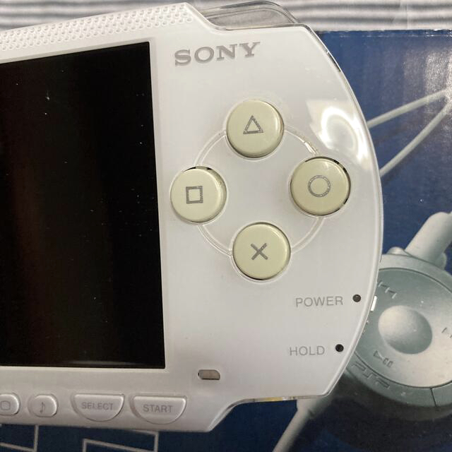 SONY(ソニー)のSONY PlayStationPortable PSP-1000G1CW エンタメ/ホビーのゲームソフト/ゲーム機本体(携帯用ゲーム機本体)の商品写真