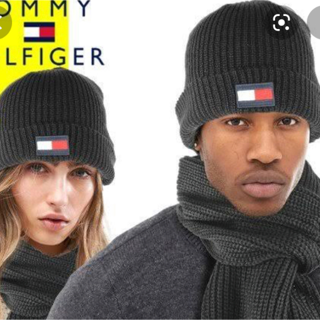 TOMMY HILFIGER(トミーヒルフィガー)の【専用ページ】トミーヒルフィガー　ニット帽（黒） メンズの帽子(ニット帽/ビーニー)の商品写真