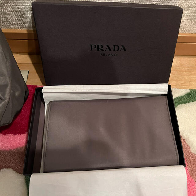 PRADA 財布