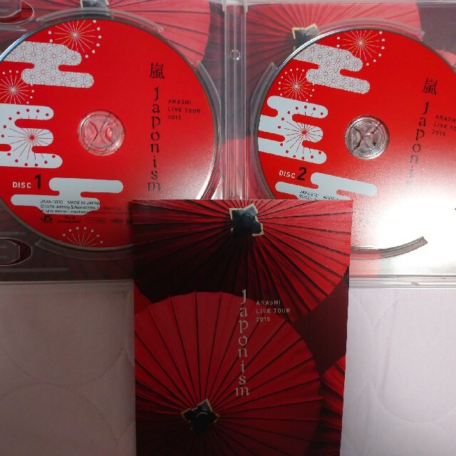嵐(アラシ)のARASHI　LIVE　TOUR　2015　Japonism Blu-ray エンタメ/ホビーのDVD/ブルーレイ(ミュージック)の商品写真