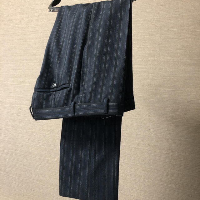 未使用　MARCO RE マルコ･レ　スーツ　ネイビーブルー　ピンストライプ メンズのスーツ(セットアップ)の商品写真