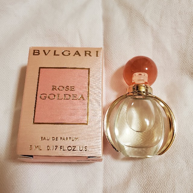 BVLGARI(ブルガリ)のブルガリ　ローズゴルデアオードパルファム　5ml コスメ/美容の香水(香水(女性用))の商品写真