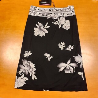 レオナール 花柄スカート ひざ丈スカートの通販 7点 | LEONARDの 