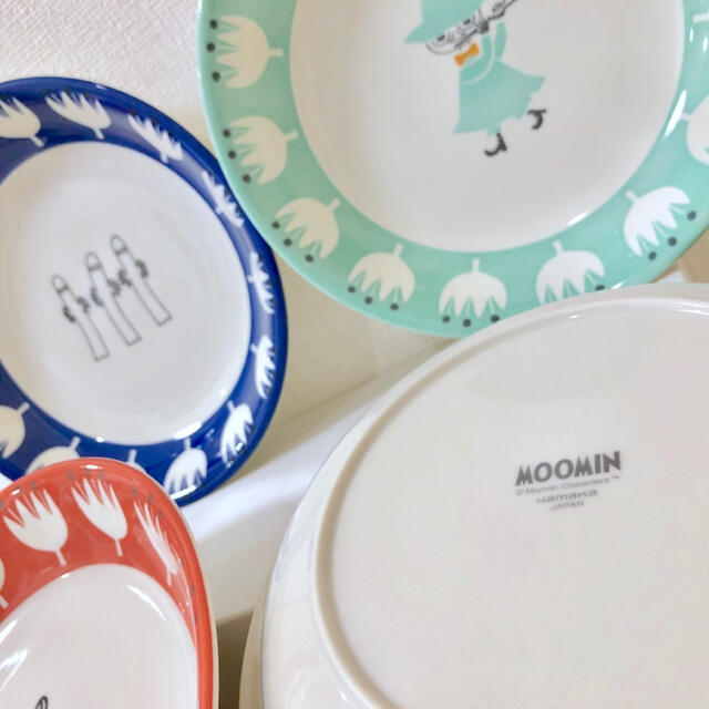 MOOMIN 新品ムーミンパスタプレートカレー皿ボウル 4色 4枚 MOOMIN 新品ムーミンパスタプレートカレー皿ボウル 4色 4枚