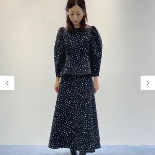新品未使用【セツコサジテール✖︎組曲】コラボ花柄スカート | cargaya.com