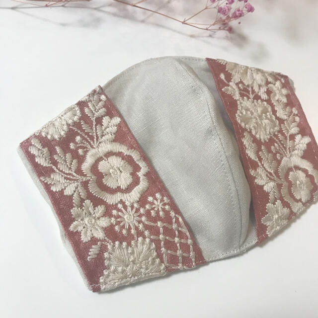 不織布マスクカバー❁︎インド刺繍リボン ハンドメイドのファッション小物(その他)の商品写真