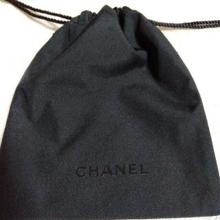 シャネル(CHANEL)の③シャネルナイロン巾着袋(ボトル・ケース・携帯小物)