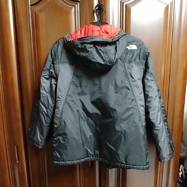 THE NORTH FACE(ザノースフェイス)のザ・ノース・フェイス　フード付き中綿入りブルゾン メンズのジャケット/アウター(ナイロンジャケット)の商品写真