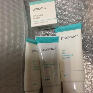 プロアクティブ(proactiv)のプロアクティブ　クレンジングブラシ洗顔セット(洗顔料)