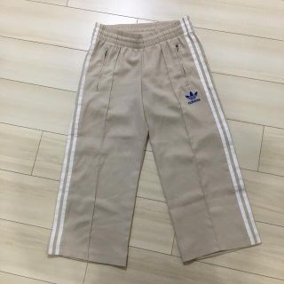 アディダス(adidas)の超美品☆ アディダス　オリジナルスのトレフォイルスリーラインワイドパンツ(クロップドパンツ)