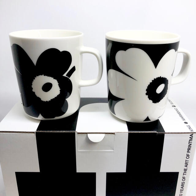 新品［marimekko］マグカップ　2個セットのサムネイル