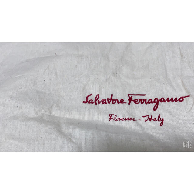 Salvatore Ferragamo(サルヴァトーレフェラガモ)のサルヴァトーレ　フェラガモ　ベルト　イエロー　黄色 レディースのファッション小物(ベルト)の商品写真