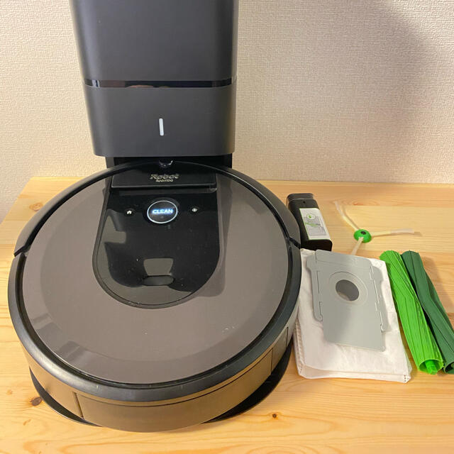 安い最新品 iRobot まままままん様専用☆iRobot Roomba i7+ アイロボットの通販 by nohana｜アイロボットならラクマ 