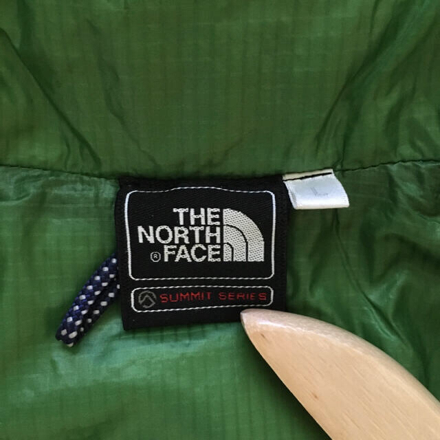 THE NORTH FACE(ザノースフェイス)のTHE NORTH FACE（ザノースフェイス） レディース アウター グリーン レディースのジャケット/アウター(ブルゾン)の商品写真