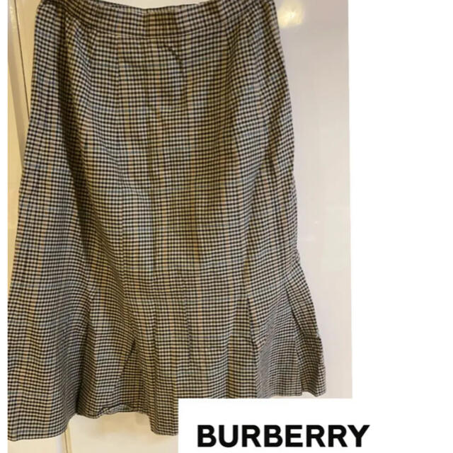 BURBERRY(バーバリー)のバーバリー　チェック柄　スカート レディースのスカート(ロングスカート)の商品写真