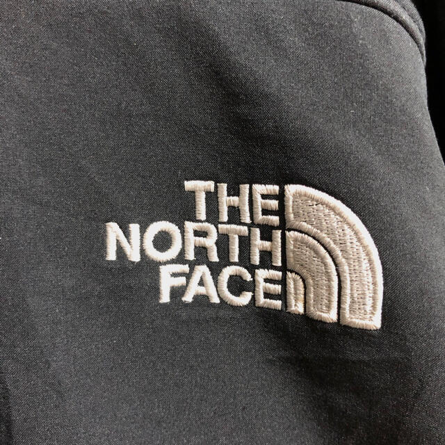 THE NORTH FACE(ザノースフェイス)のノースフェイス　ソフトシェル　フリースジャケット　刺繍ロゴ　メンズMサイズ メンズのジャケット/アウター(ブルゾン)の商品写真