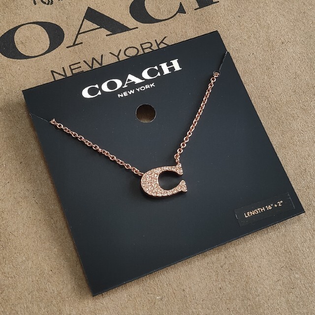 COACH(コーチ)の人気!! COACH シグネチャー ネックレス ローズゴールド 新品未使用 レディースのアクセサリー(ネックレス)の商品写真