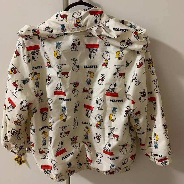 PEANUTS(ピーナッツ)のスヌーピー　ウィンドブレーカー　 キッズ/ベビー/マタニティのキッズ服女の子用(90cm~)(ジャケット/上着)の商品写真