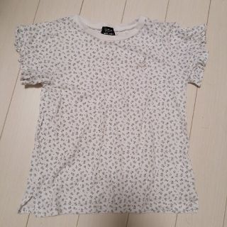 プティマイン(petit main)の花柄Tシャツ　130(Tシャツ/カットソー)