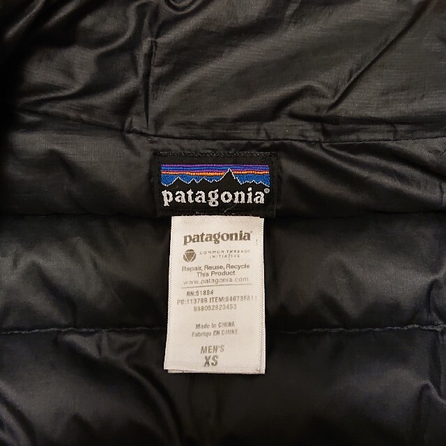 patagonia(パタゴニア)のPatagonia パタゴニア ダウンジャケット 黒 ブラック メンズ XS メンズのジャケット/アウター(ダウンジャケット)の商品写真