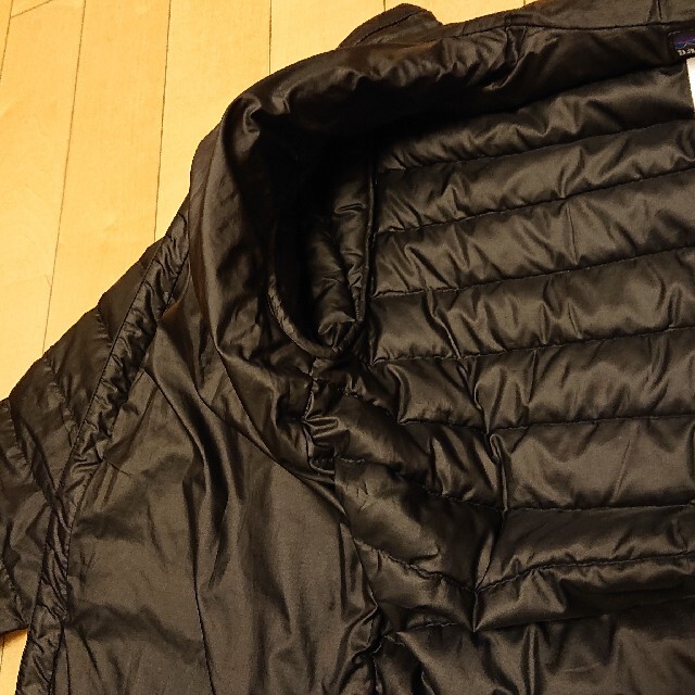 patagonia(パタゴニア)のPatagonia パタゴニア ダウンジャケット 黒 ブラック メンズ XS メンズのジャケット/アウター(ダウンジャケット)の商品写真