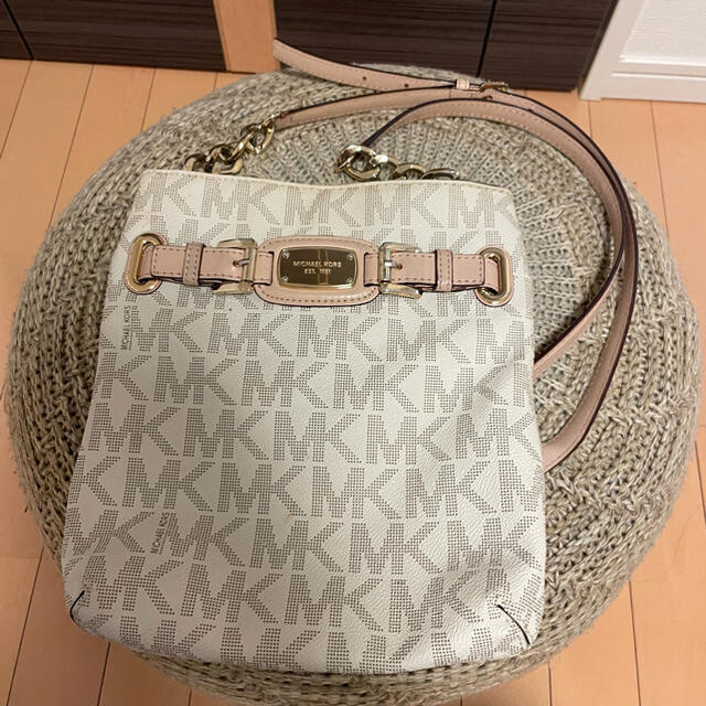 Michael Kors(マイケルコース)のマイケルコース　肩掛けバック レディースのバッグ(ショルダーバッグ)の商品写真