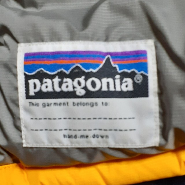 patagonia(パタゴニア)のPatagonia キッズ　ダウンベスト　XL キッズ/ベビー/マタニティのキッズ服男の子用(90cm~)(ジャケット/上着)の商品写真