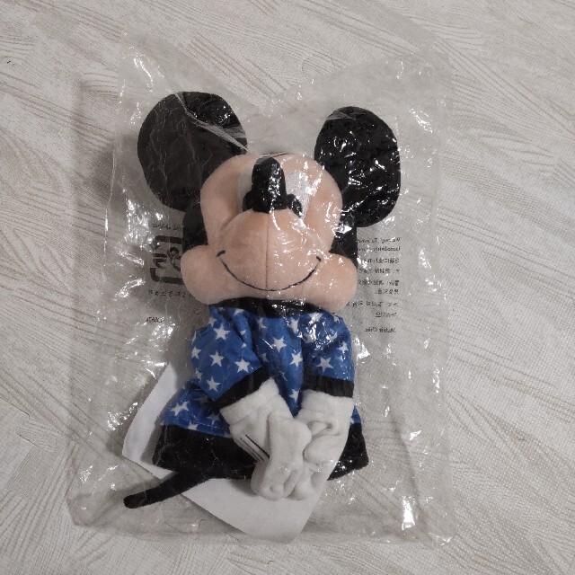 Disney(ディズニー)の【新品】Disney ミッキー パペット エンタメ/ホビーのおもちゃ/ぬいぐるみ(キャラクターグッズ)の商品写真