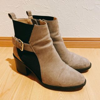 ザラ(ZARA)のZARA♡ショートブーツ(グレージュ)(ブーツ)