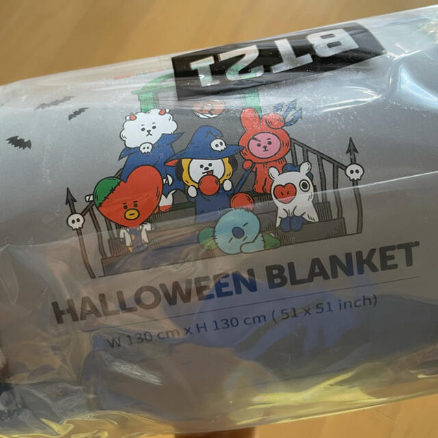 防弾少年団(BTS)(ボウダンショウネンダン)のBTS BT21 ハロウィン限定ブランケット エンタメ/ホビーのタレントグッズ(アイドルグッズ)の商品写真