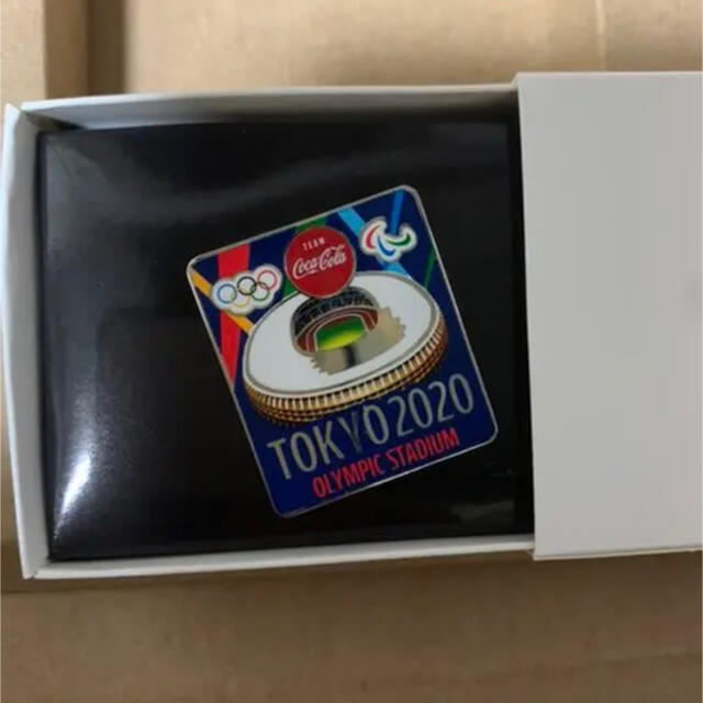 コカ・コーラ(コカコーラ)の東京2020記念ピン　東京オリンピック2020 ピンバッジ　コカコーラ スポーツ/アウトドアの野球(記念品/関連グッズ)の商品写真