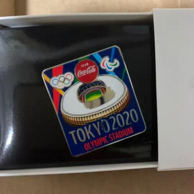 コカ・コーラ(コカコーラ)の東京2020記念ピン　東京オリンピック2020 ピンバッジ　コカコーラ スポーツ/アウトドアの野球(記念品/関連グッズ)の商品写真