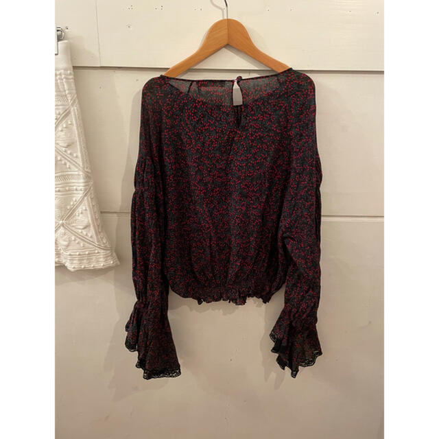 Chloe(クロエ)の最終価格🍒Chloé cherry blouse. レディースのトップス(シャツ/ブラウス(長袖/七分))の商品写真