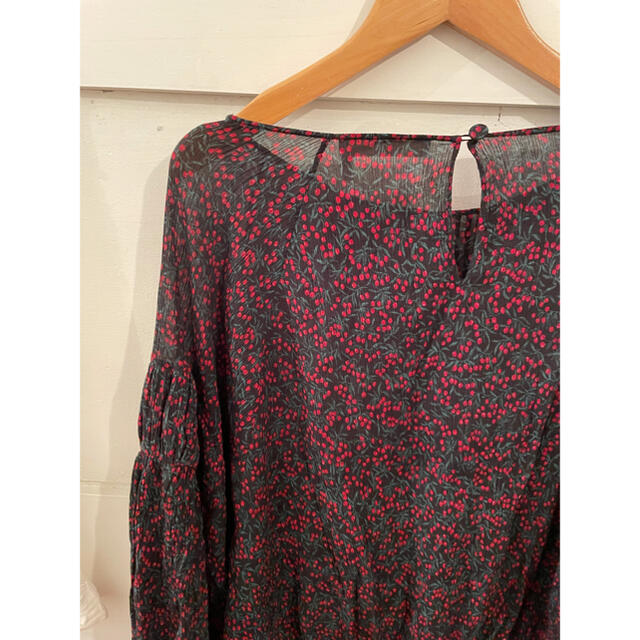 Chloe(クロエ)の最終価格🍒Chloé cherry blouse. レディースのトップス(シャツ/ブラウス(長袖/七分))の商品写真