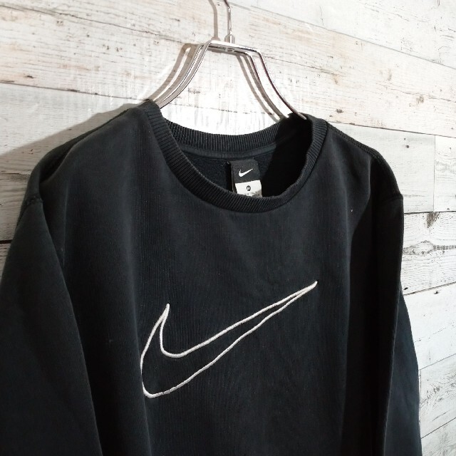 NIKE(ナイキ)のNIKE ナイキ 刺繍ビックロゴ 黒 スウェット トレーナー M メンズのトップス(スウェット)の商品写真