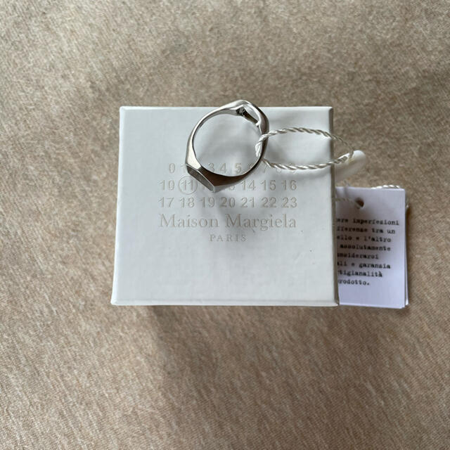 定番限定品 Maison リバーシブル デコルティケ リング 指輪 メンズの通販 by ASL ｜マルタンマルジェラならラクマ Martin Margiela - M新品 メゾン マルジェラ お得高品質