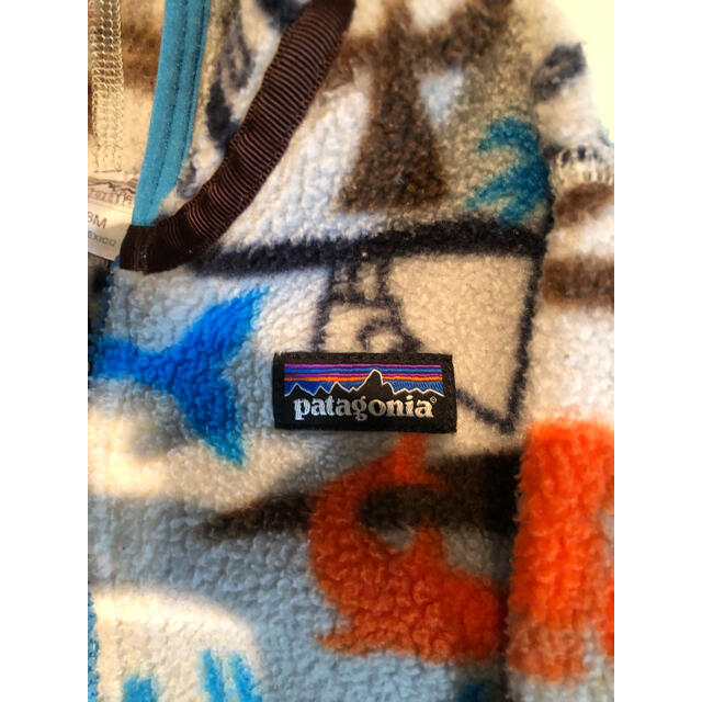 patagonia(パタゴニア)のパタゴニア　フリース キッズ/ベビー/マタニティのベビー服(~85cm)(ニット/セーター)の商品写真