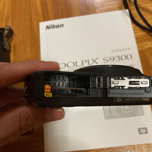 Canon(キヤノン)のNikon COOLPIX S9300 スマホ/家電/カメラのカメラ(コンパクトデジタルカメラ)の商品写真