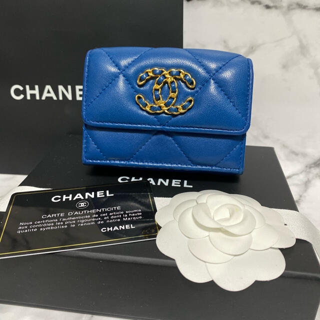 オリジナル 三つ折り財布 【30番台☆付属品完備】CHANEL - CHANEL