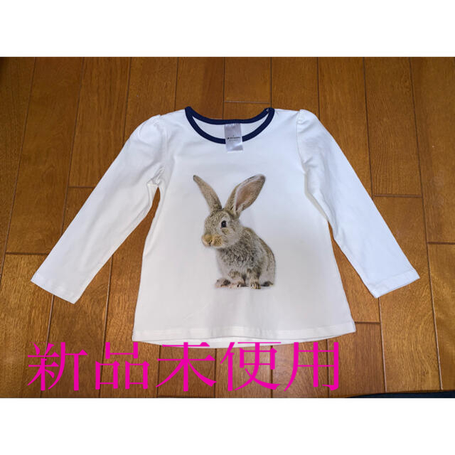 Target(ターゲット)の新品未使用　ロングTシャツ　 キッズ/ベビー/マタニティのキッズ服女の子用(90cm~)(Tシャツ/カットソー)の商品写真