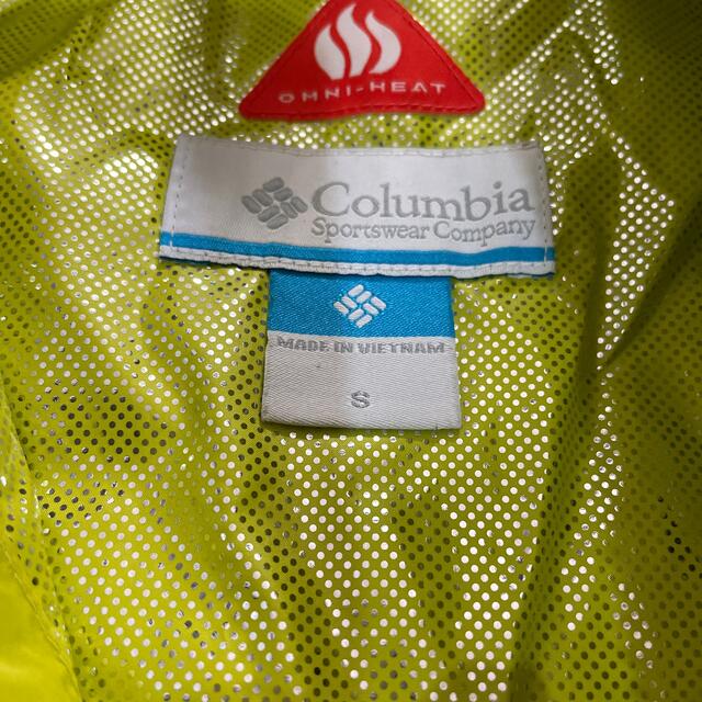 Columbia(コロンビア)のColombia ダウンコート　カーキ　S 140くらい キッズ/ベビー/マタニティのキッズ服女の子用(90cm~)(ジャケット/上着)の商品写真