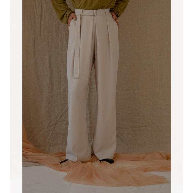 lawgy  tuck straight belt set pants レディースのパンツ(カジュアルパンツ)の商品写真