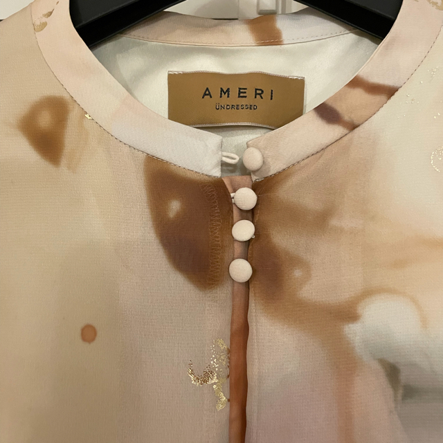 Ameri VINTAGE(アメリヴィンテージ)のAmeri UNDRESSED AMELIA INK ART DRESS レディースのワンピース(ロングワンピース/マキシワンピース)の商品写真