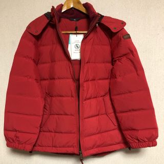 エーグル(AIGLE)の【新品タグ付き】撥水キルティングダウンジャケット（赤）エーグル(ダウンジャケット)