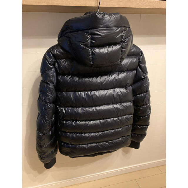 MONCLER(モンクレール)のMONCLER美品 メンズダウン 正規品 メンズのジャケット/アウター(ダウンジャケット)の商品写真